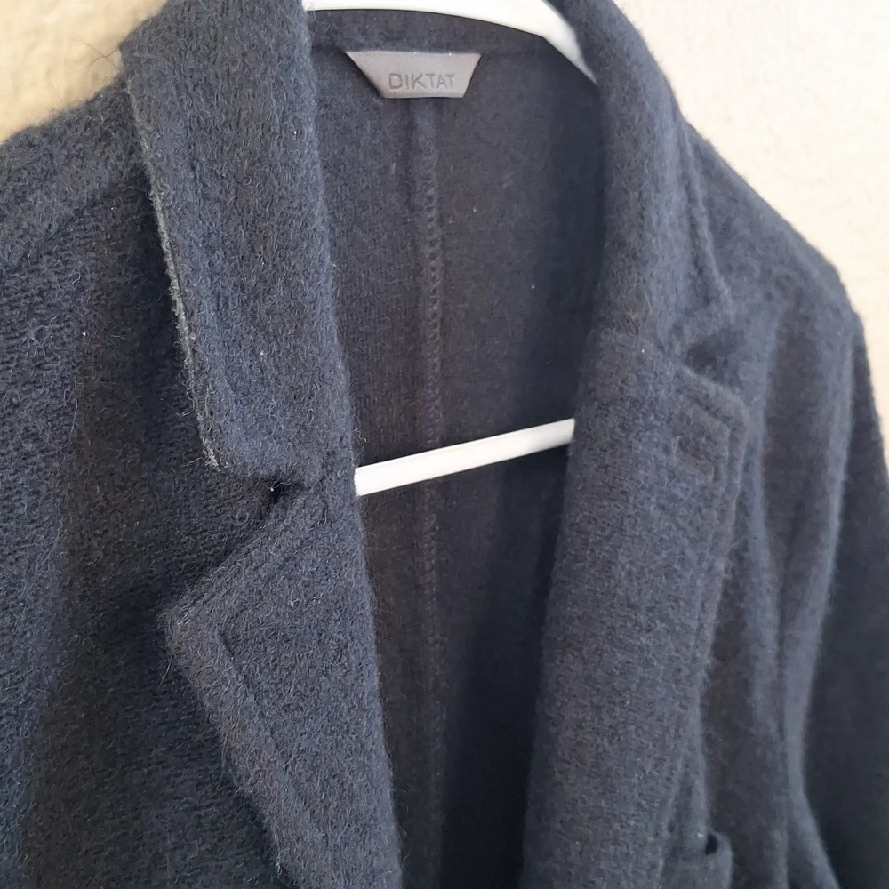 Elegant DIKTAT Made In ITALY Dark BLUE Blazer for Men, SIZE 46